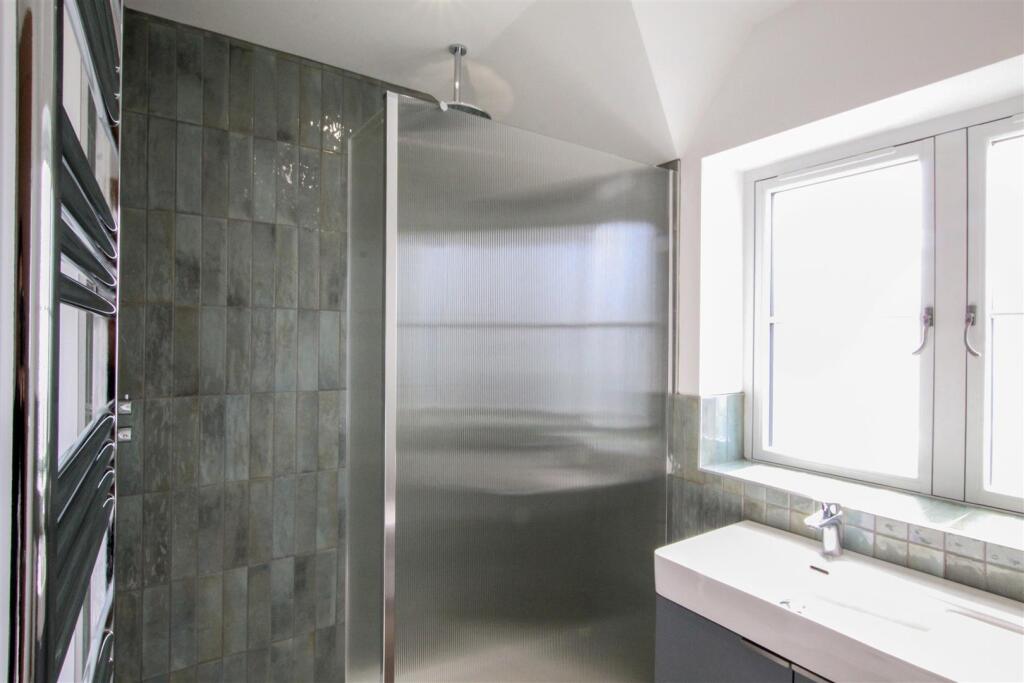 ENSUITE-3.jpg
