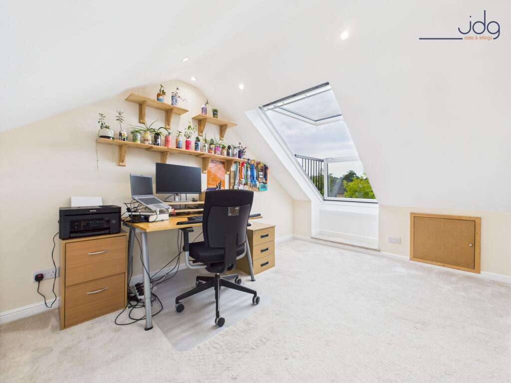 Loft Conversion with balcony skylight