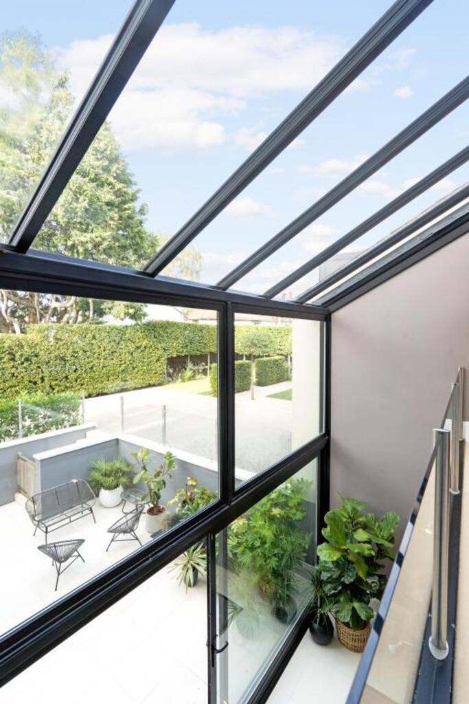 Mezzanine floor