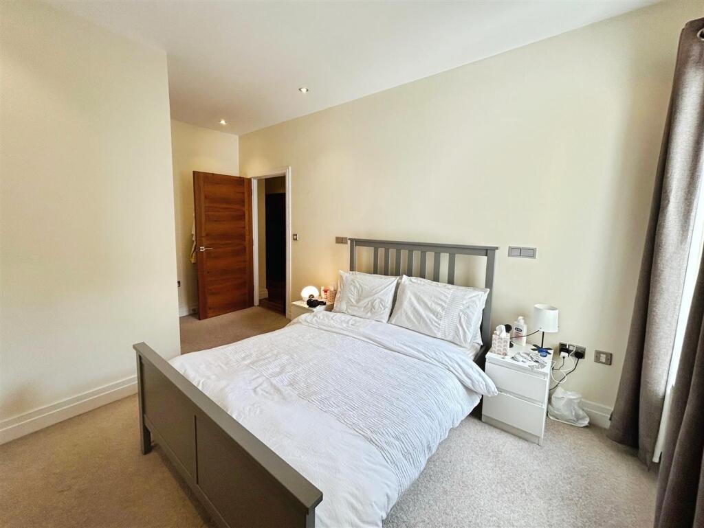 f24cd5b1--41D6-92CD-377EAF06CA6B-43287-0000277E5B0