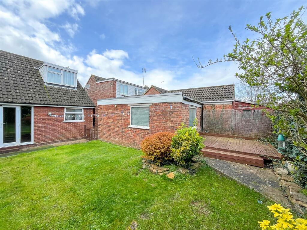 Reynard Way, Northampton