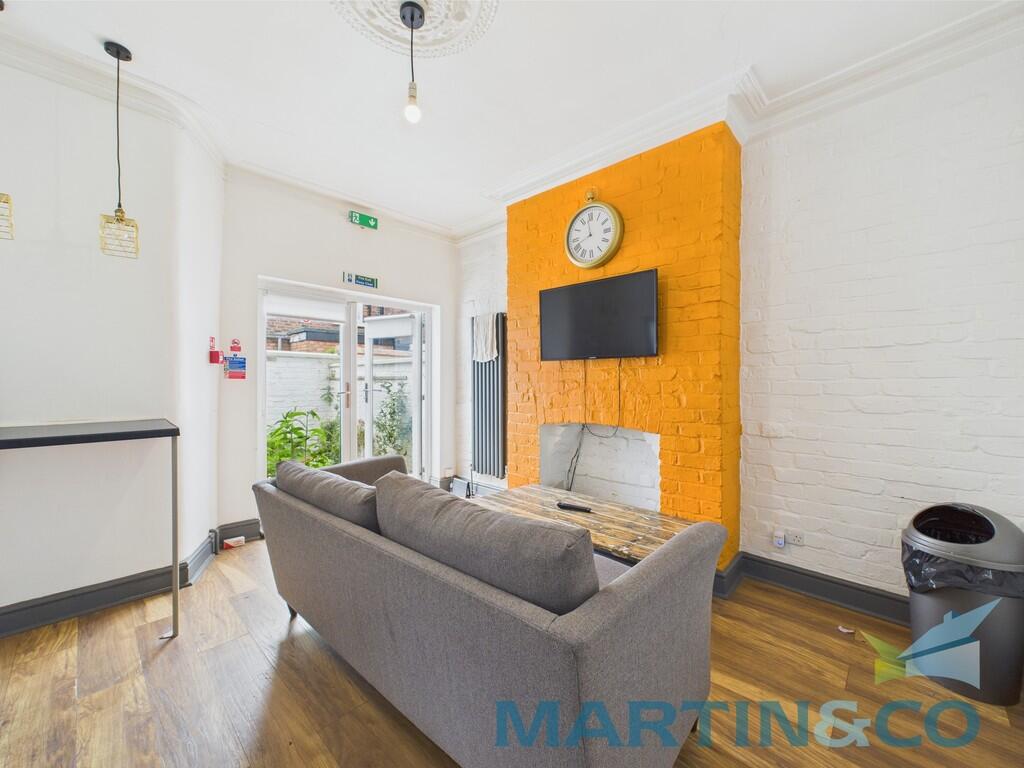 CAM01870G0-PR0164...