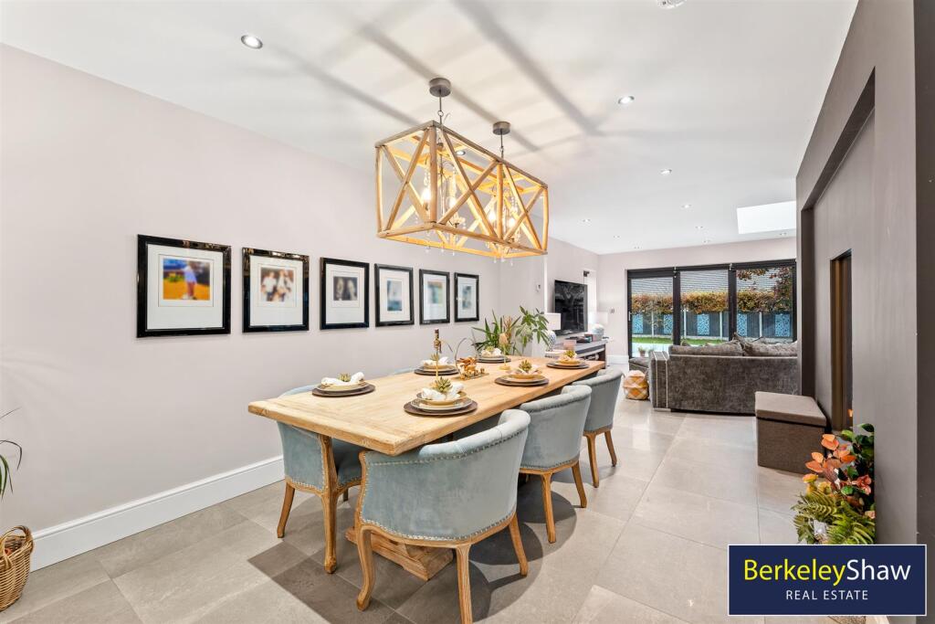 Kitchen/Living/Dining