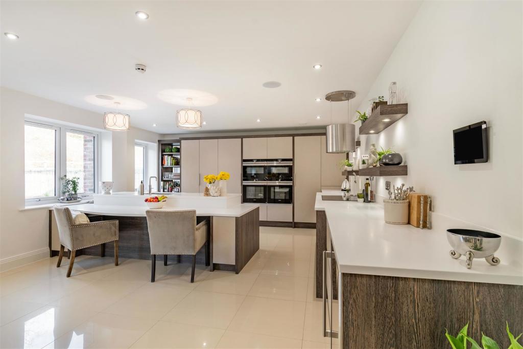 8496165-interior14.jpg