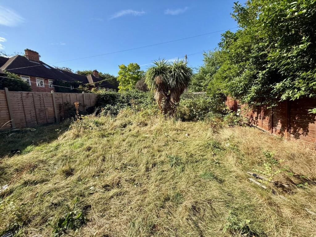 Garden woodfarrs.jpg