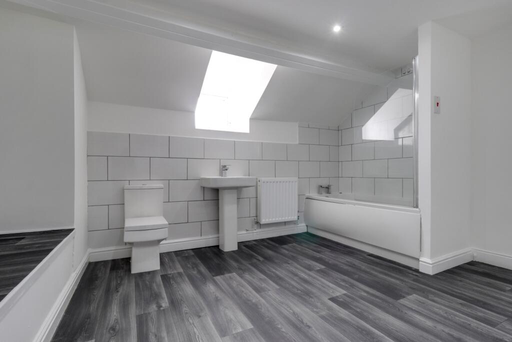 19- Rob Hammond EweMove Pontefract