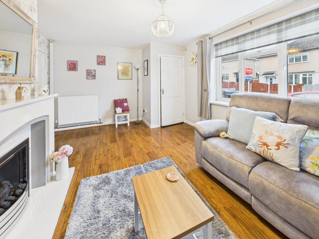 CAM02871G0-PR0623-STILL008