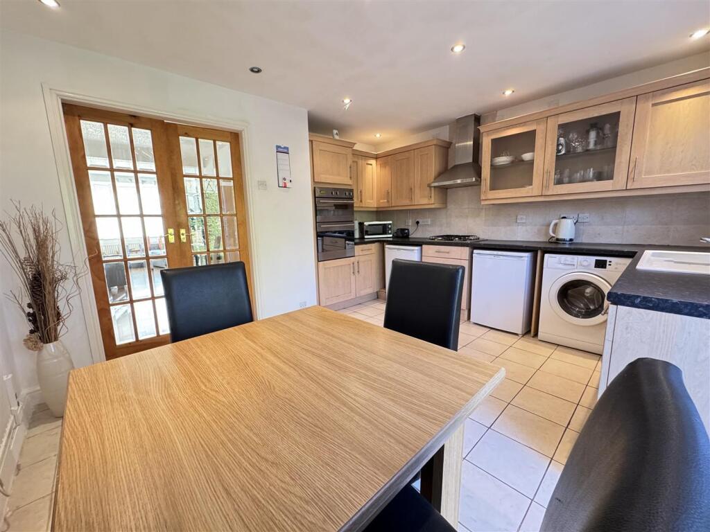 IMG_5064 (Large).JPG