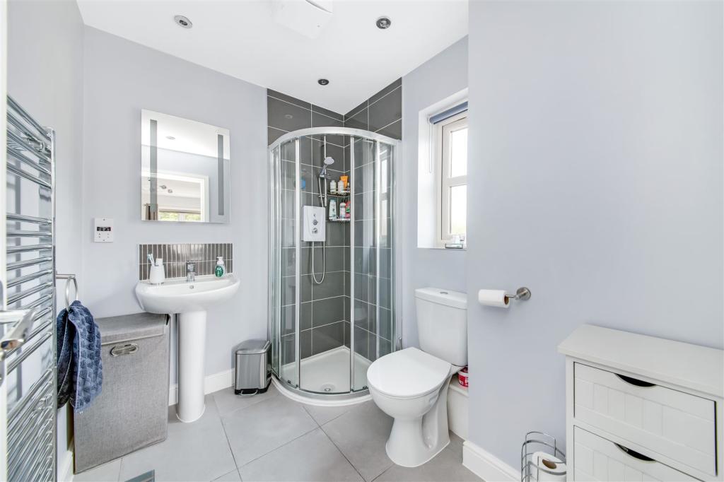 EN-SUITE SHOWER ROOM TO BEDROOM ONE
