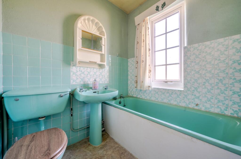 1372281-10-68f8ac9804240