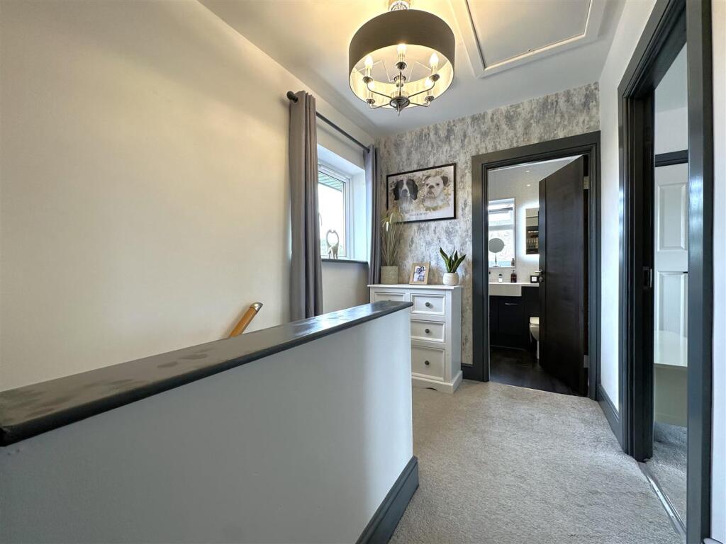 First Floor Landing 239