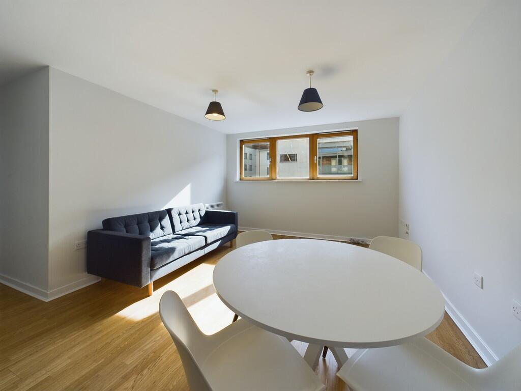 Kitchen/Lounge