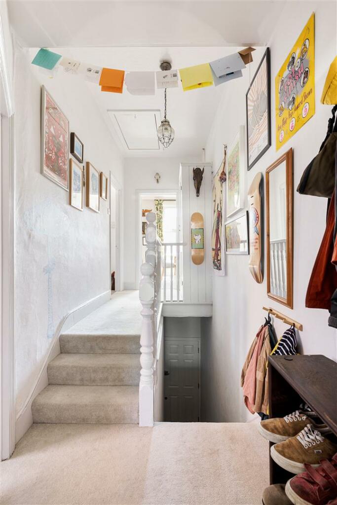 Canterbury Road, E10