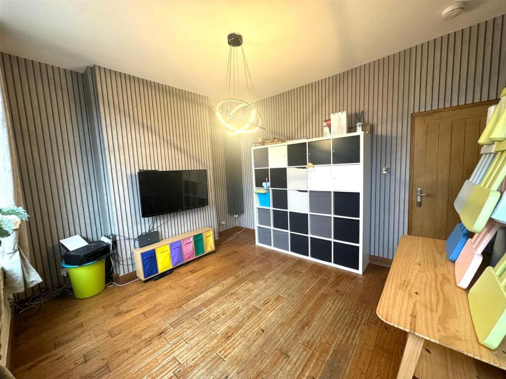 WhatsApp Image 2025-02-13 at 10.04.32 (1).jpeg