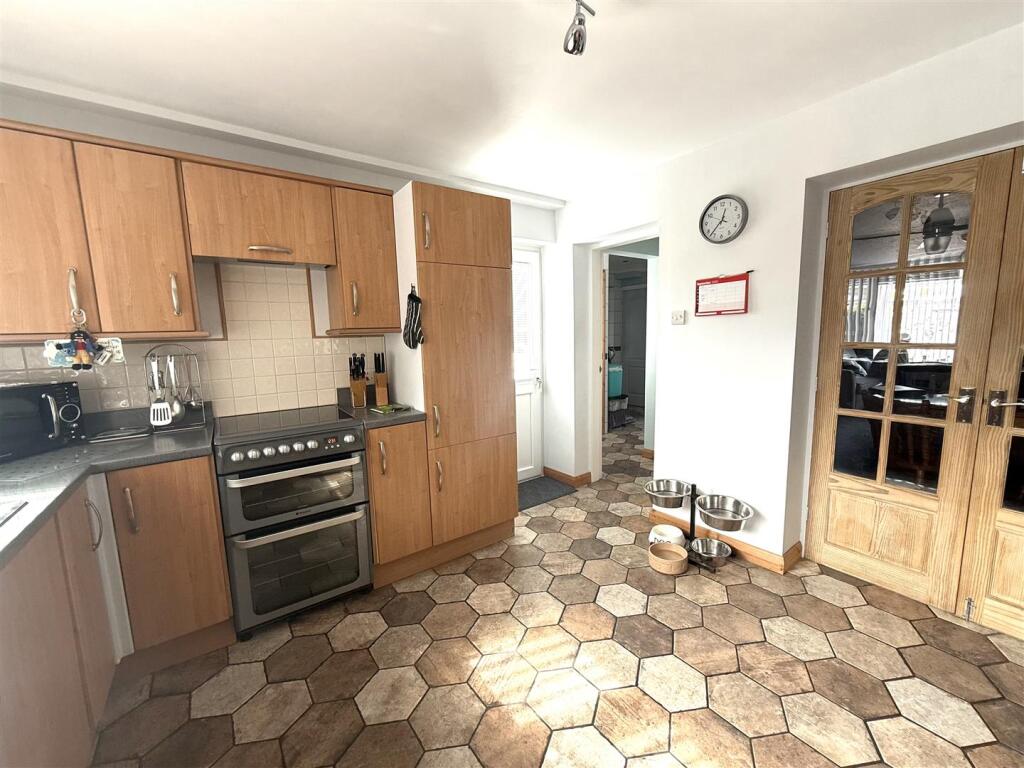 61 leahall kit x.jpeg