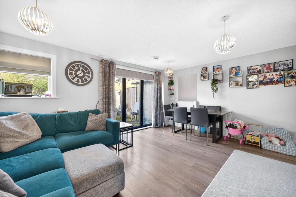 Byron Avenue, Borehamwood, WD6