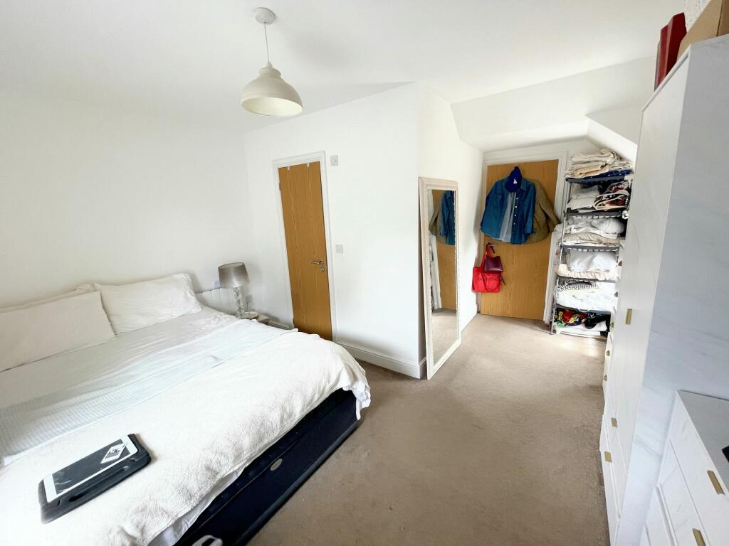 Bedroom 1 (with en-suite)