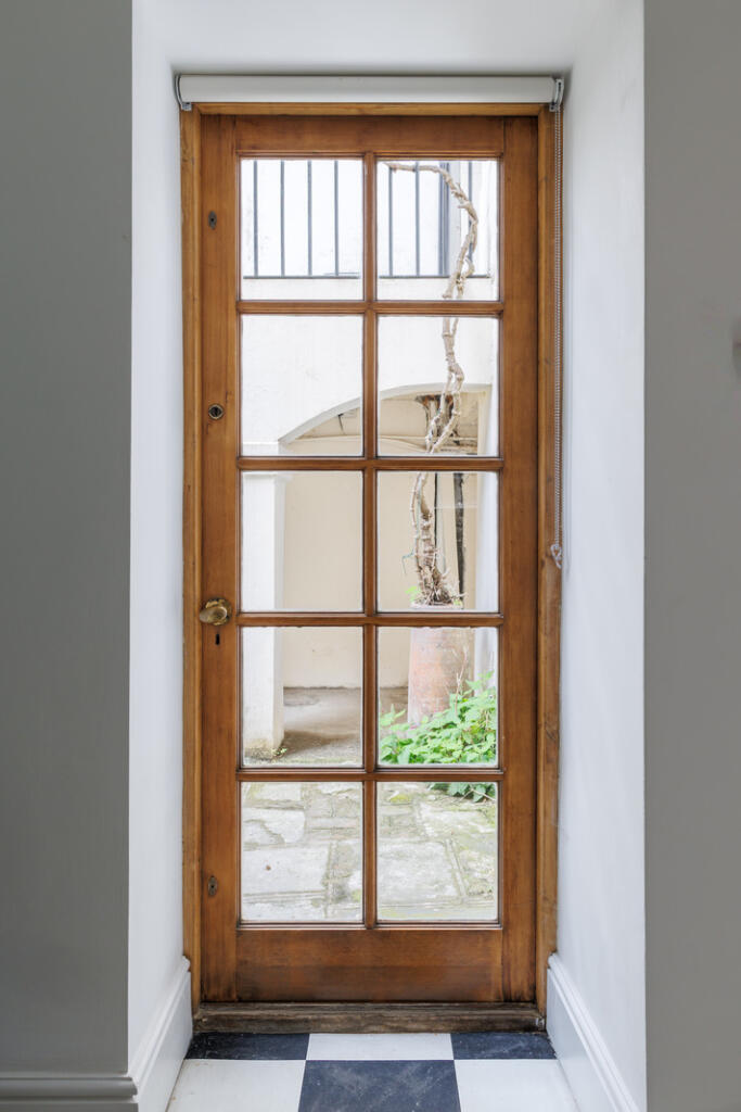 288637 - OldGloucesterStreetLondon-JSouteyrat-2...