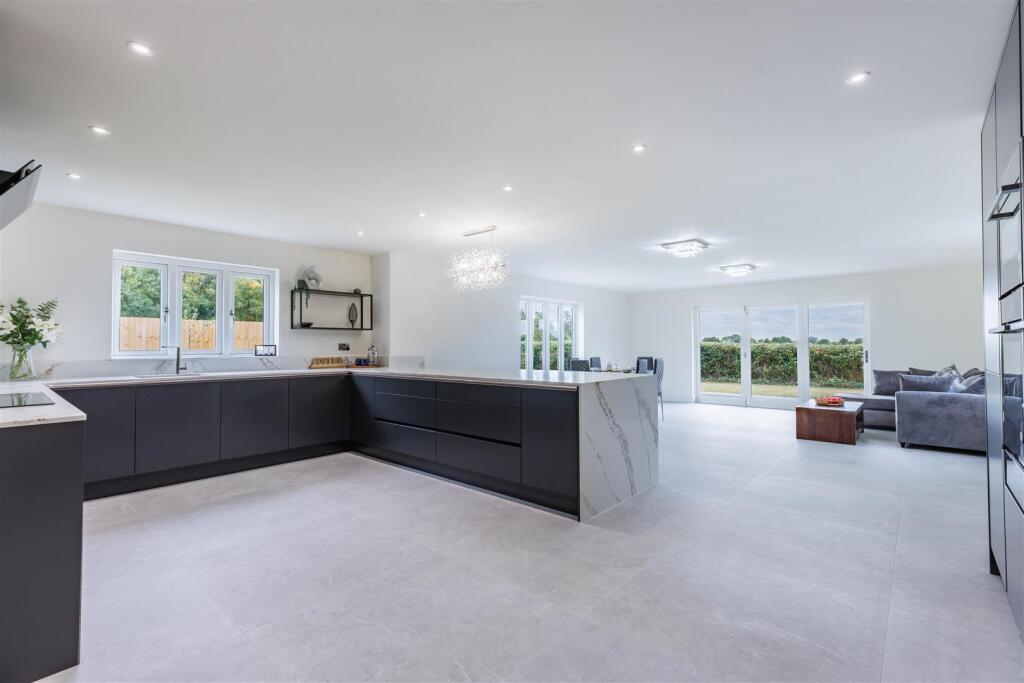 Kitchen/Family Room