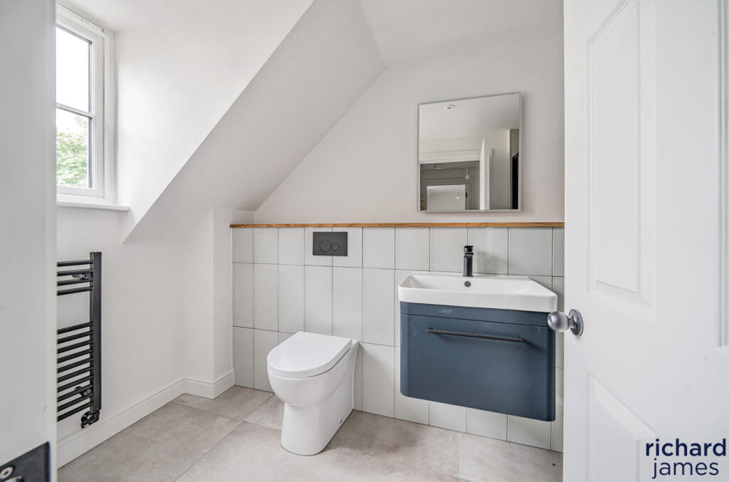 fb0fdb2b-4b56-4f2...