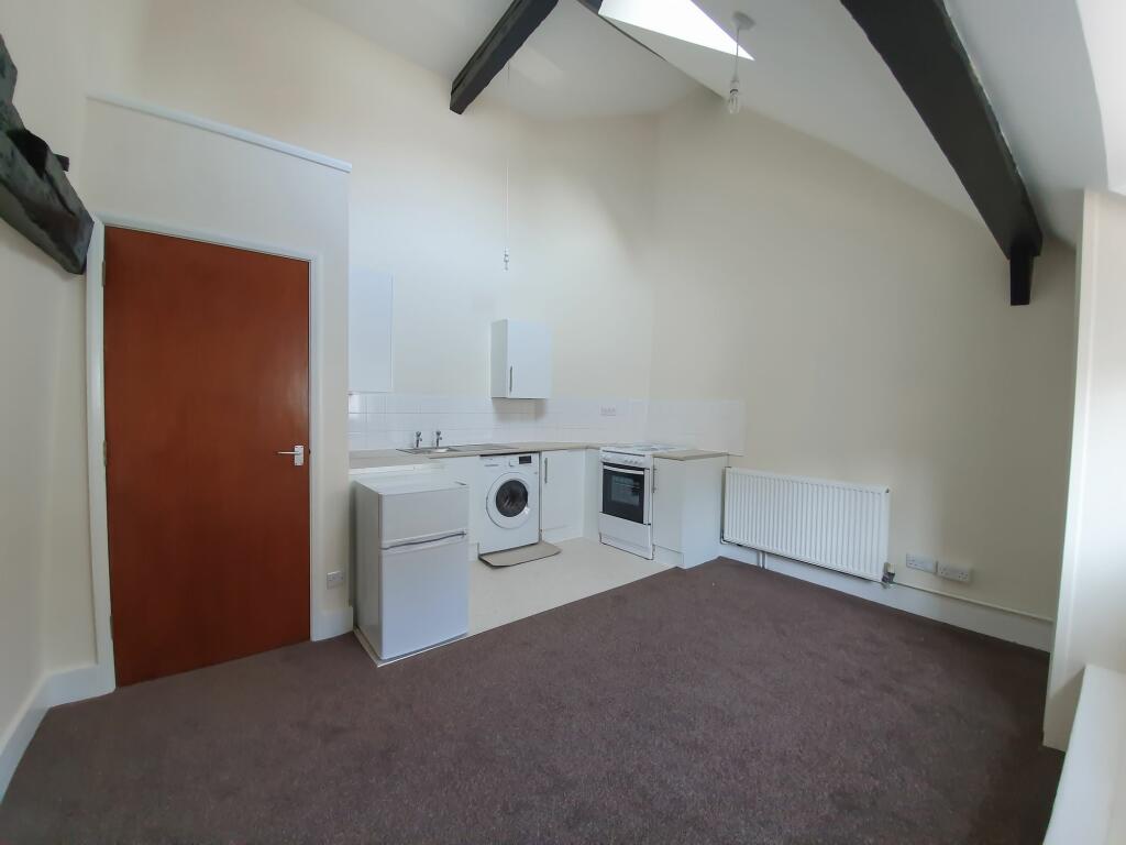LIVING/KITCHEN AREA