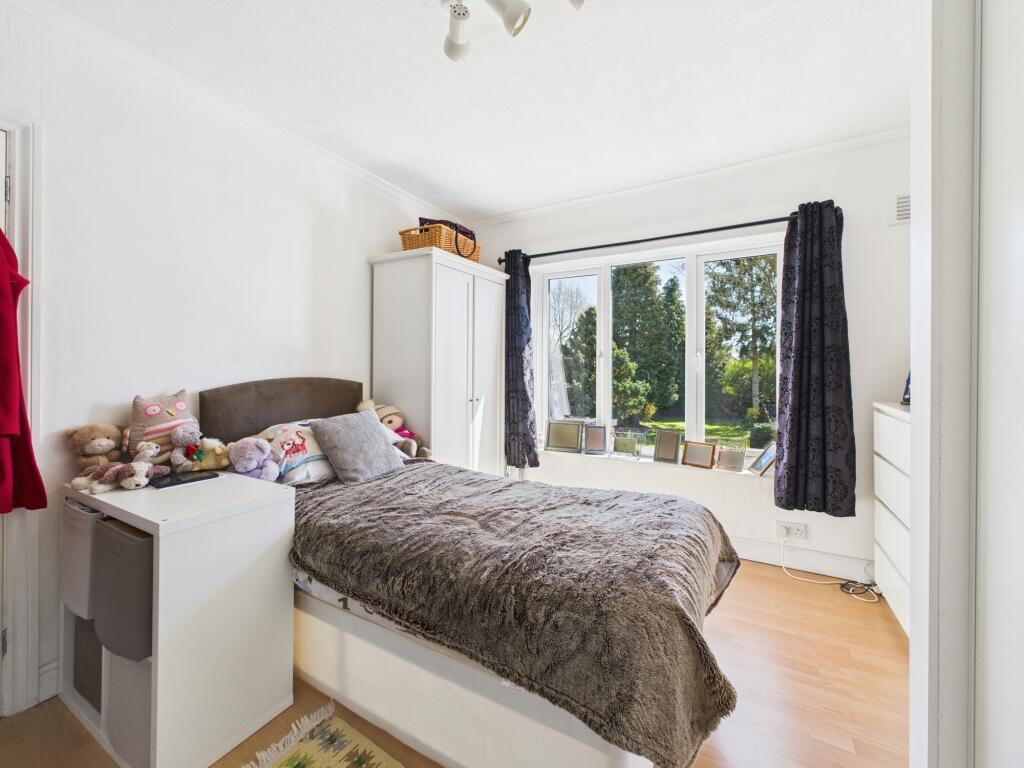 CAM05192G0-PR0042-STILL030