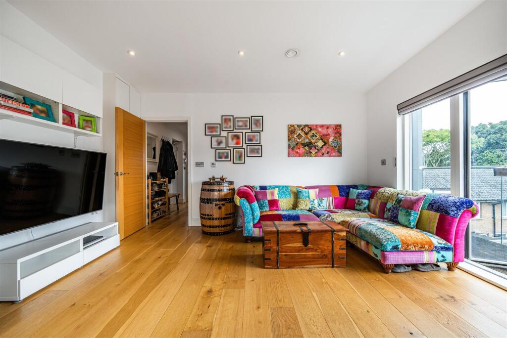 Eden Harper Clarence Walk