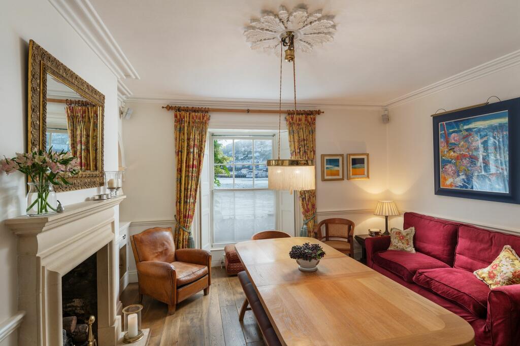 The Mission House, Bayards Cove, Dartmouth - Dining Room