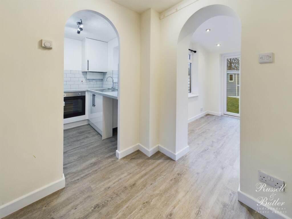 CAM01995G0-PR0234-STILL007