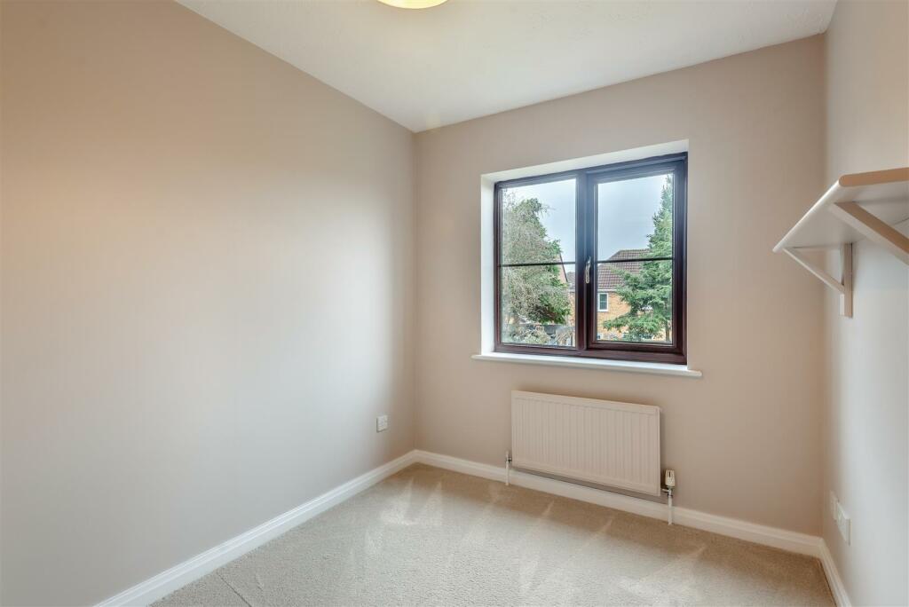 8625363-interior34.jpg