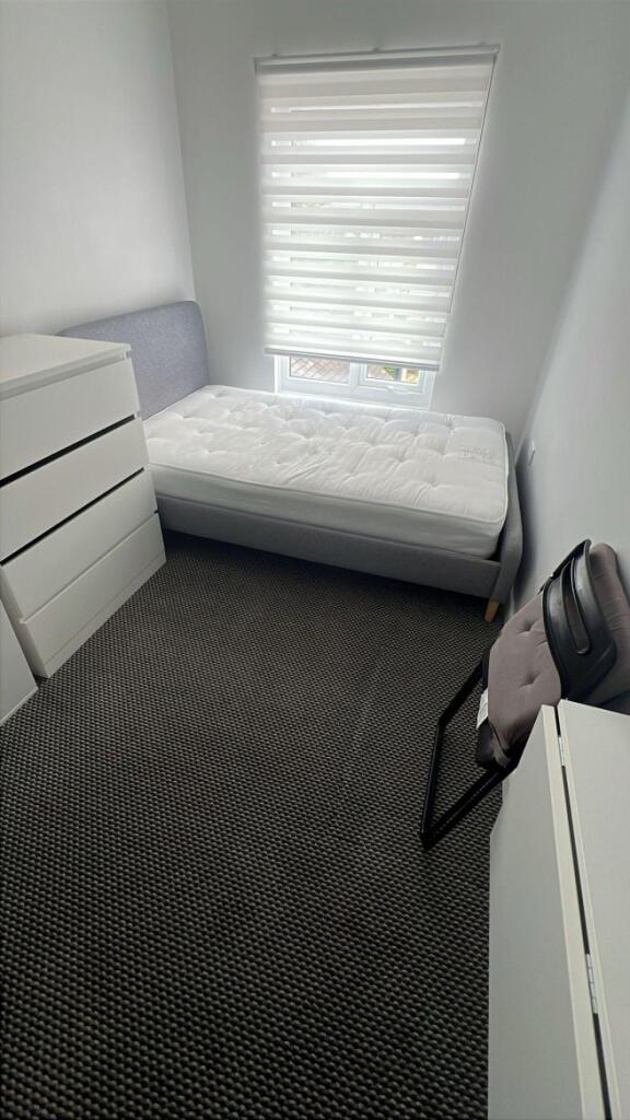 kinsey-street-st5-6jl-992349