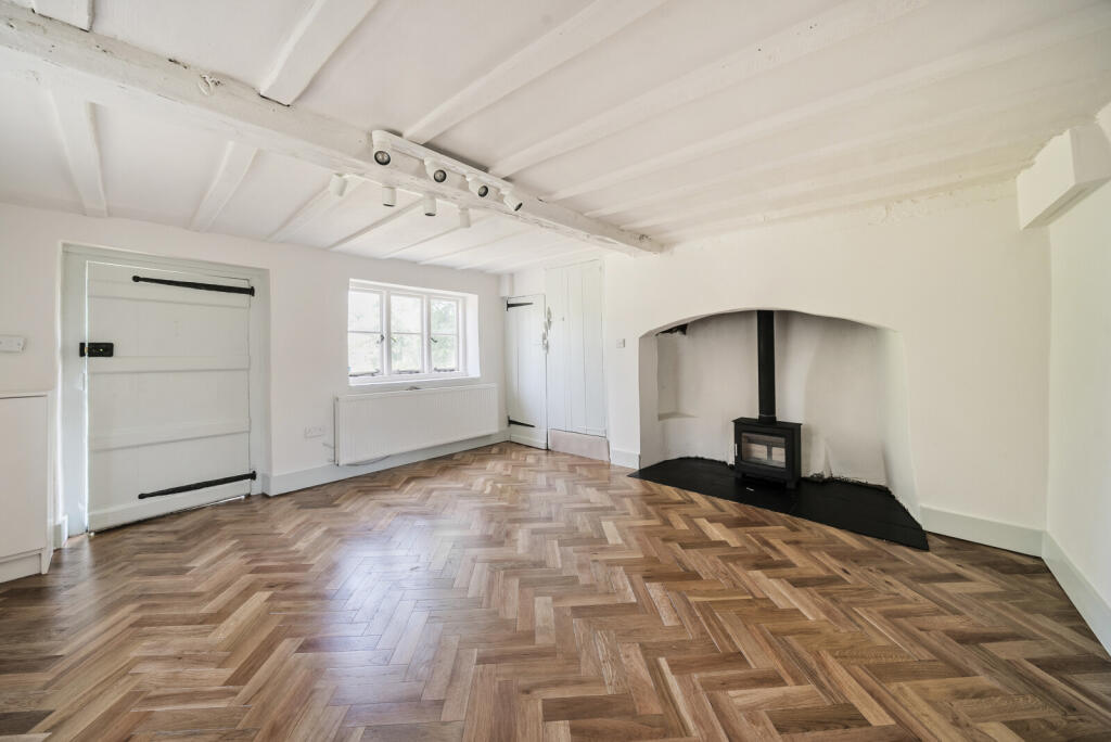 10-1296525-10-682...