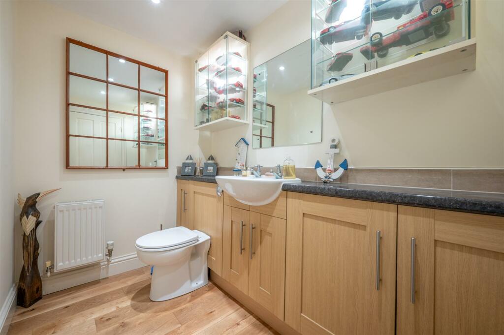 Guest Cloakroom