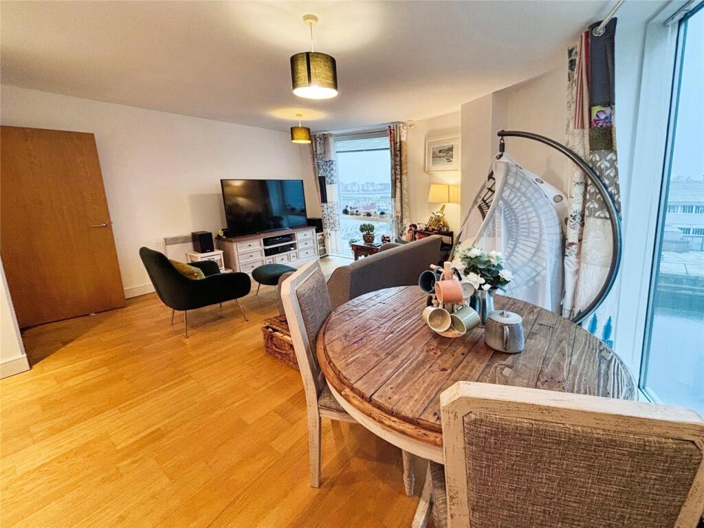 Living/Dining Room