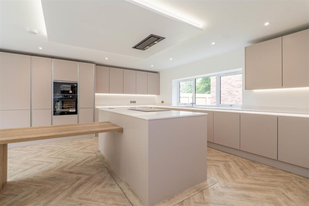 Kitchen/Breakfast Room