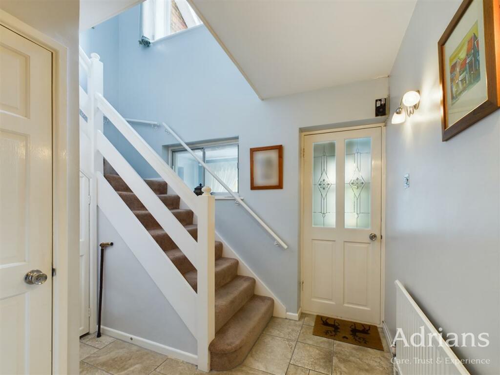 ENTRANCE HALL