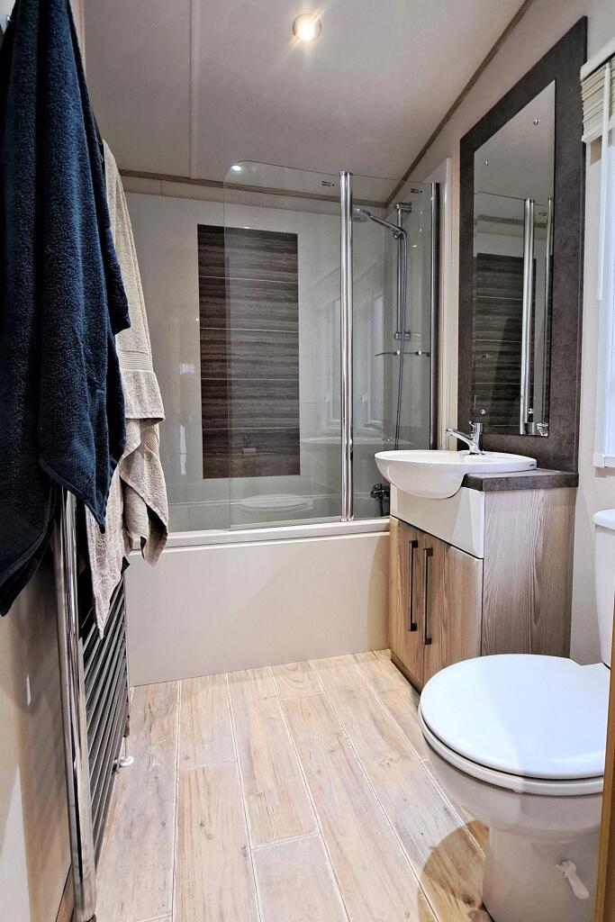 Ensuite Bathroom