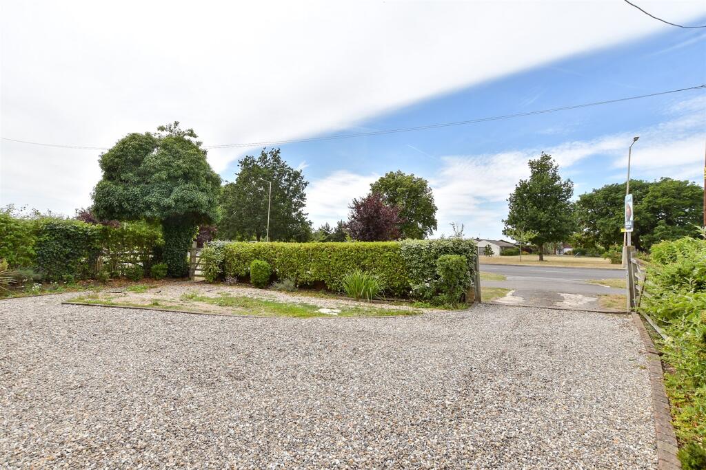 Driveway/Parking