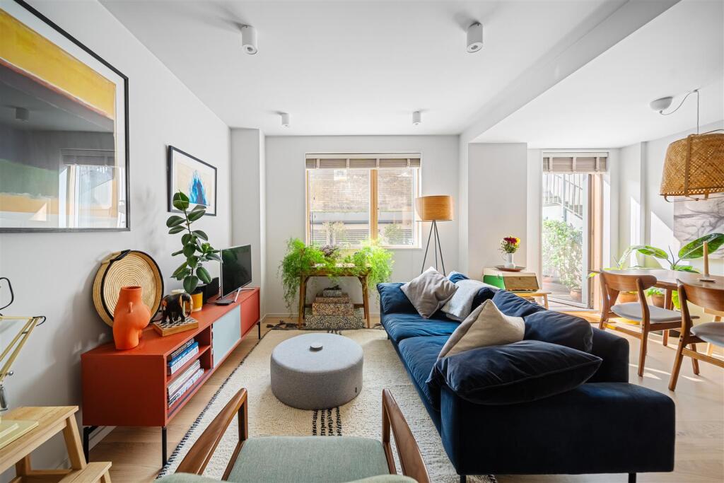 Knolly's Road-07.jpg