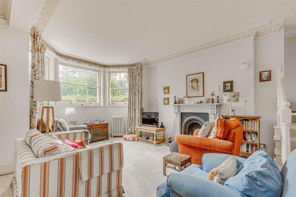 Lingfield Road 27 Flat 1 LOW-9.jpg