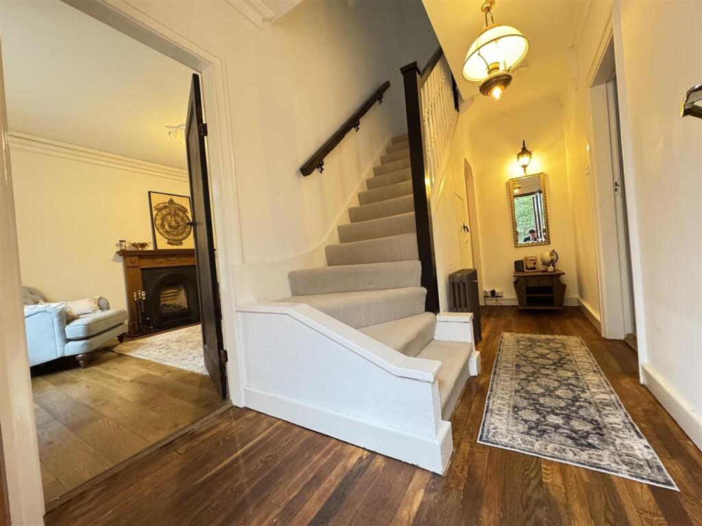 IMG_5580 (Large).JPG