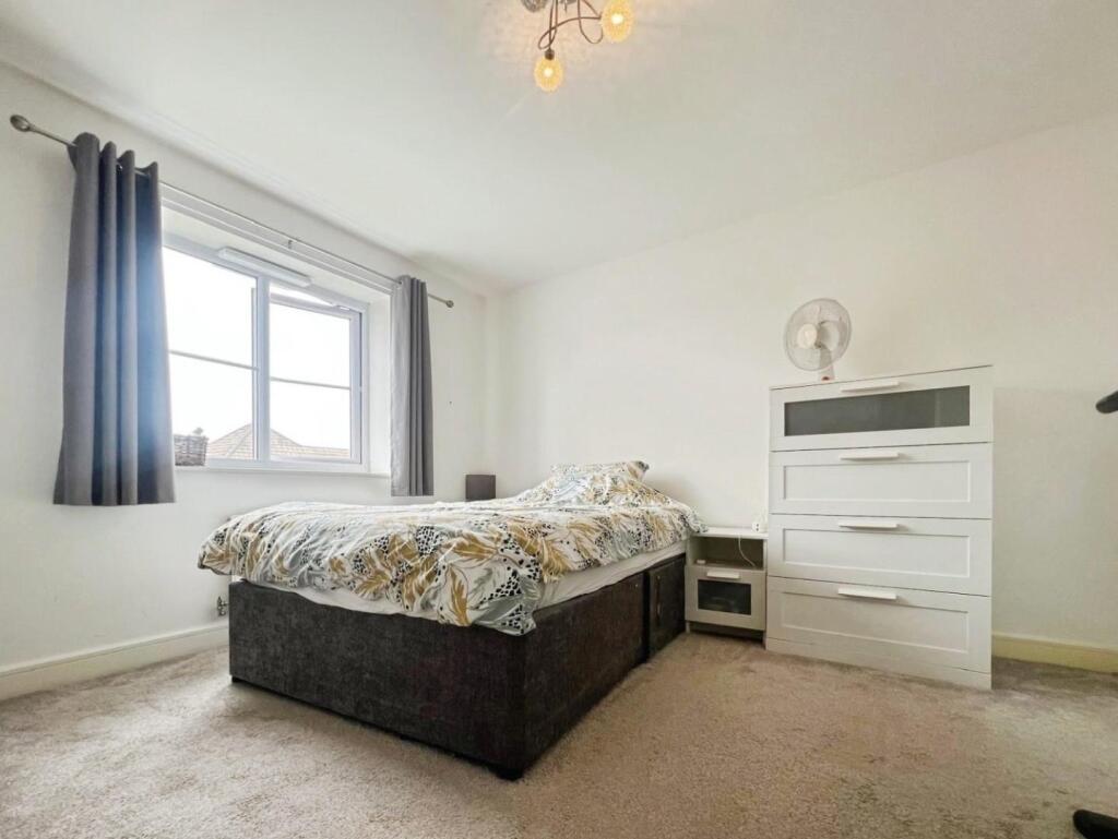 cdb090c9--4348-BE05-B5EE45CF2F92-54632-00000DFD27E