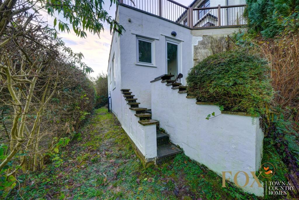 35 Wyche Rd (32).jpg