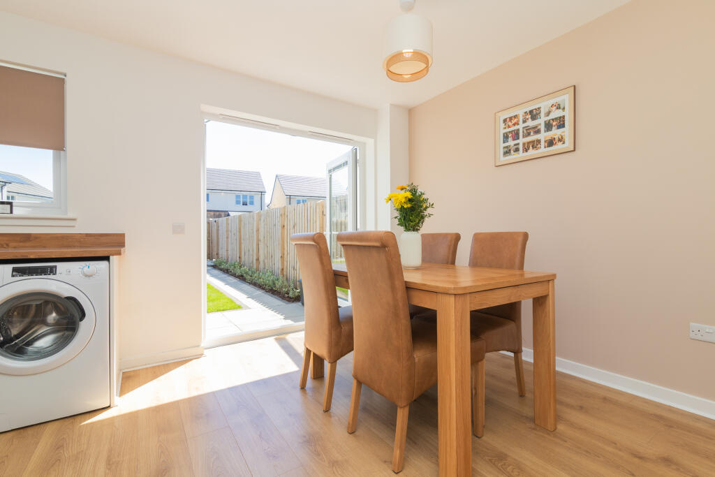 21 Eadie Drive, Paisley, PA2 7GD-23