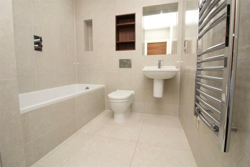 Bathroom.JPG