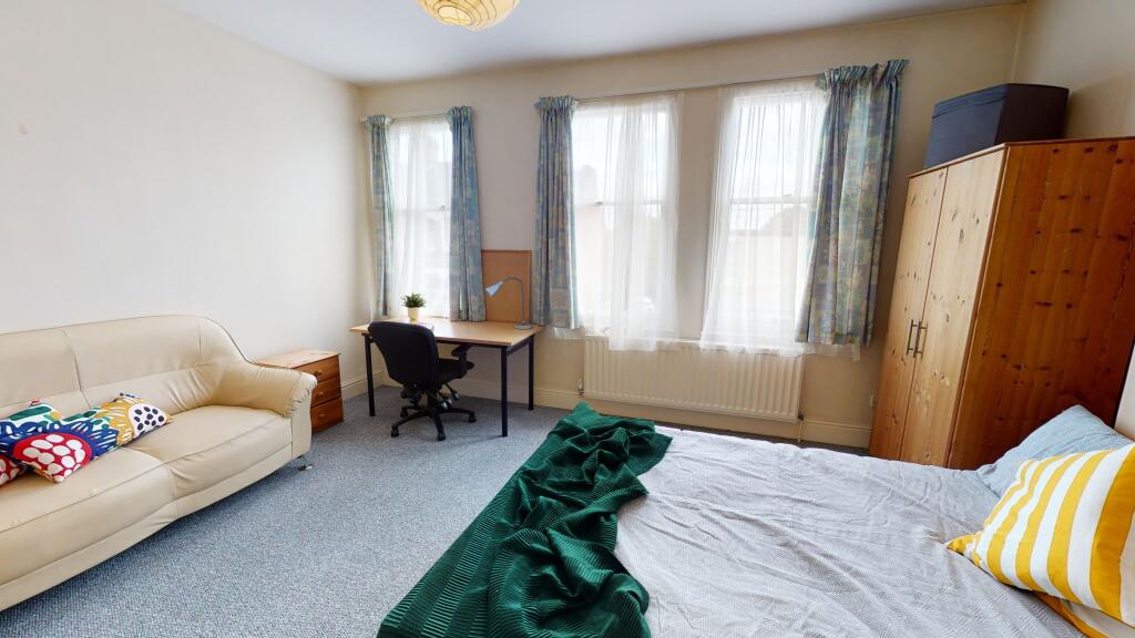 Clarendon-Park-Road-