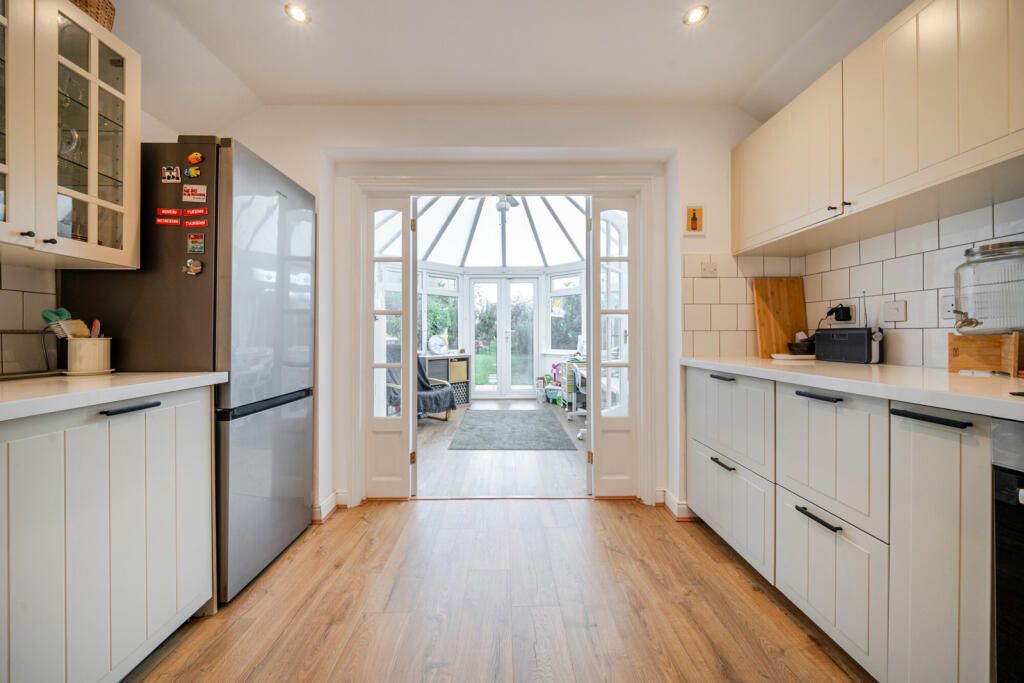 1353864-19-68c3ea...