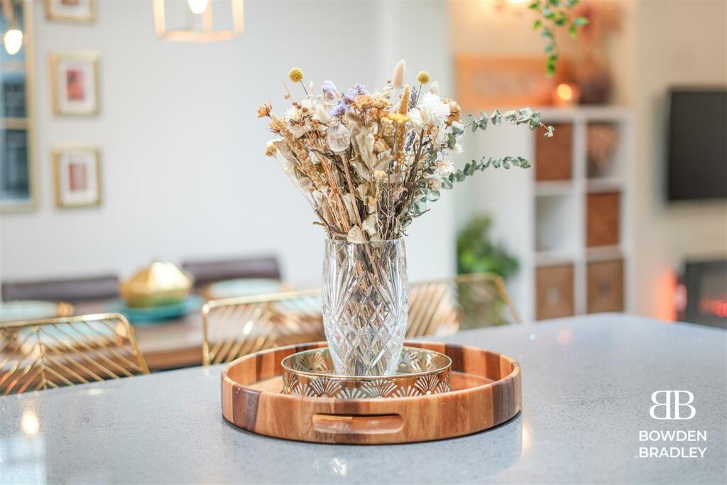 Kitchen Island (B).jpg