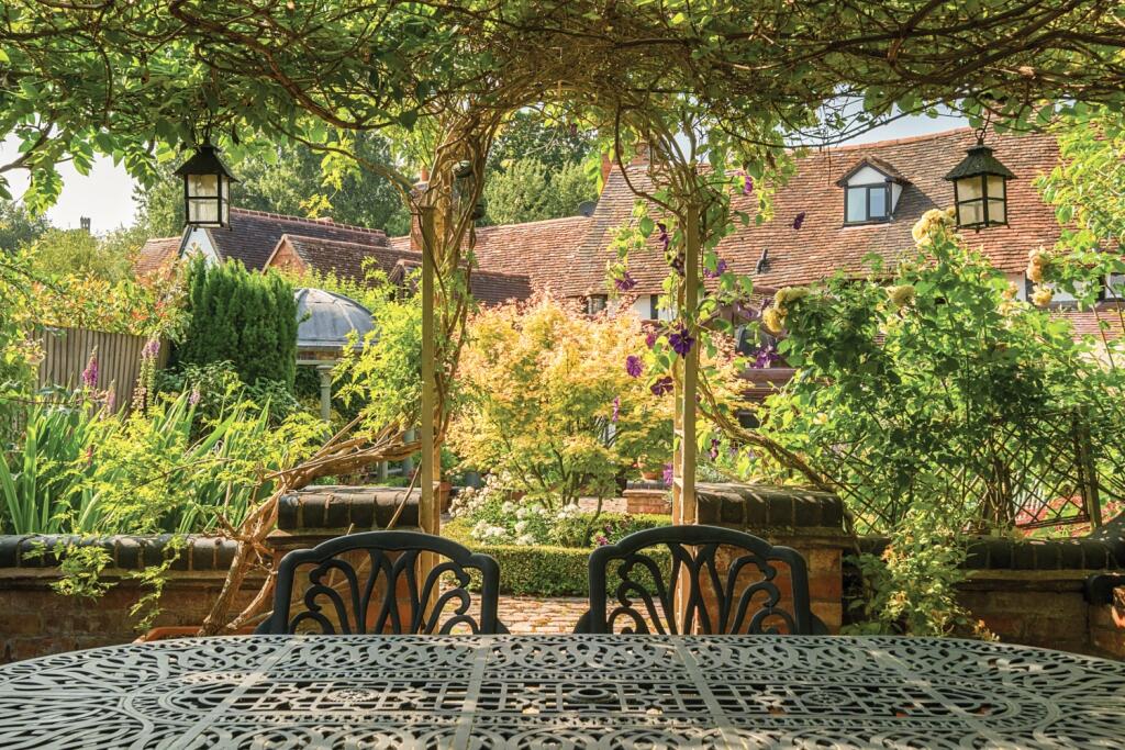 1311073-23-685199ad3ae59