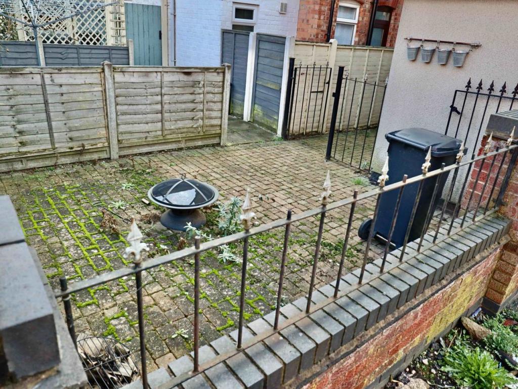 garden.jpg